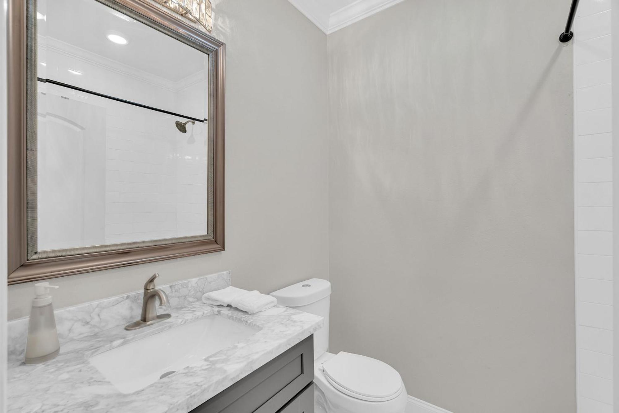 3br Midcity Gem Pet-friendly, Near Fq & Streetcar Holiday home