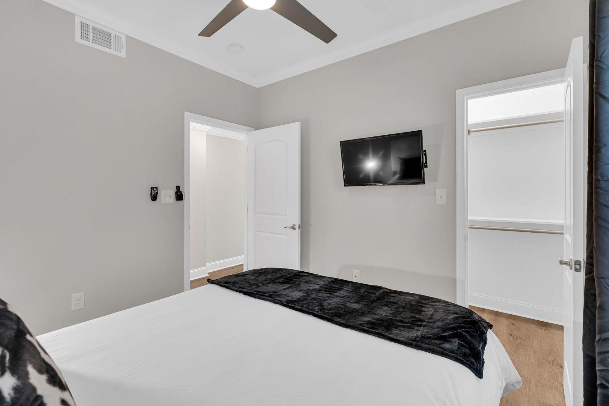 3br Midcity Gem Pet-friendly, Near Fq & Streetcar Holiday home New Orleans